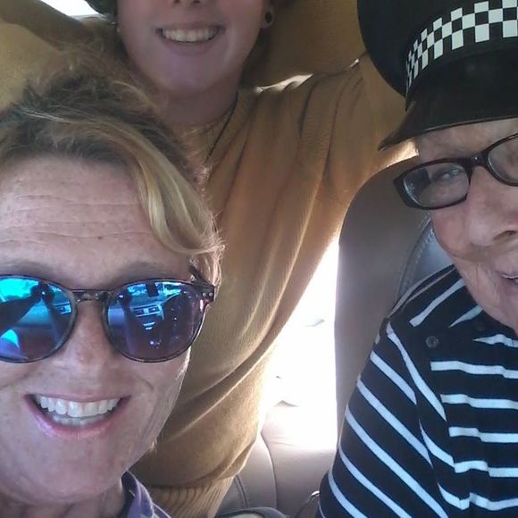 Meet your Posher, Kelly - Picture 1 of 1